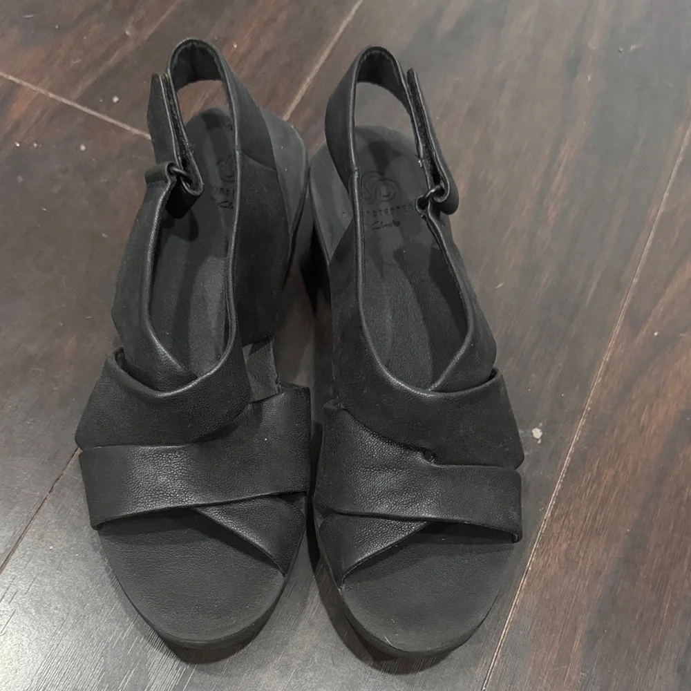 Cloudsteppers by Clarks Black Wedge Sandals | Good Used Condition